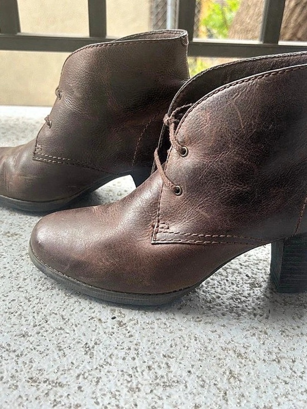 Clarks Brown Leather Ankle Booties US 9M